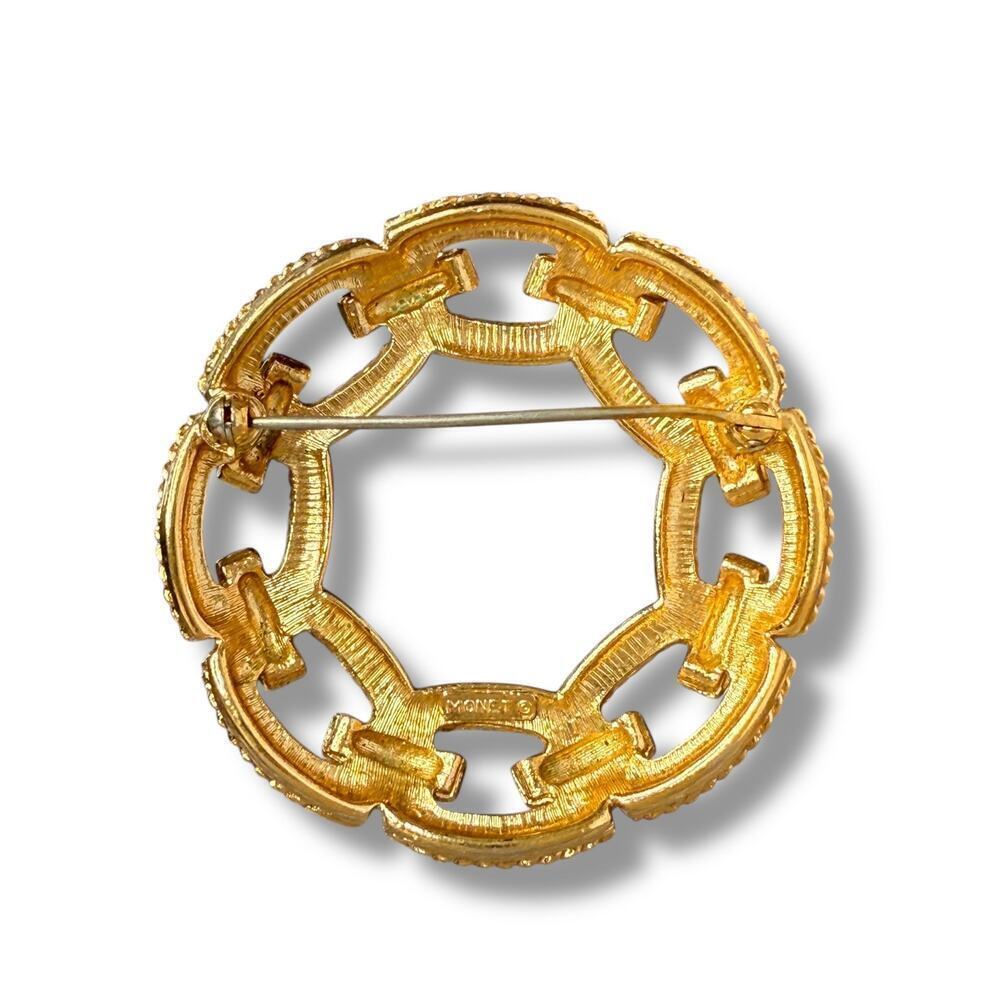 Vintage MONET Brooch Round Circle Wreath Textured Pin - Picture 2 of 7